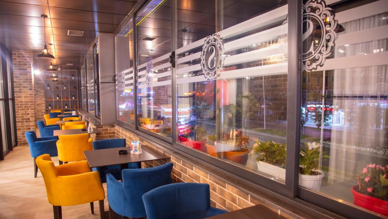 Hotel Sonoma Kosovo Polje Ngoại thất bức ảnh