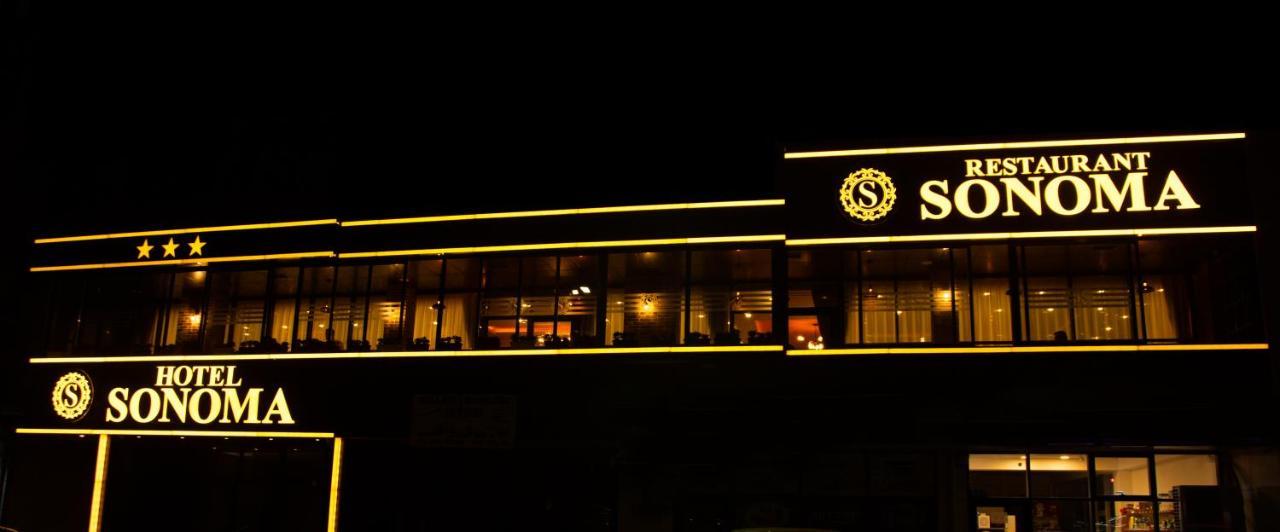 Hotel Sonoma Kosovo Polje Ngoại thất bức ảnh