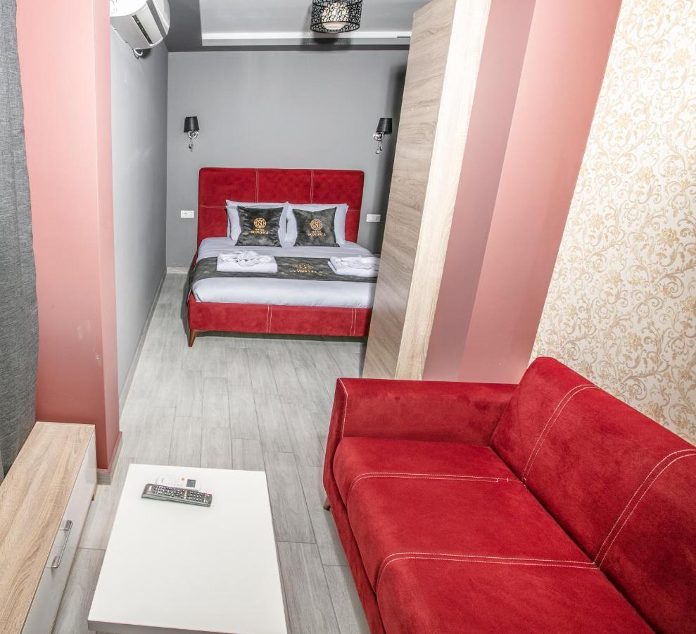 Hotel Sonoma Kosovo Polje Ngoại thất bức ảnh