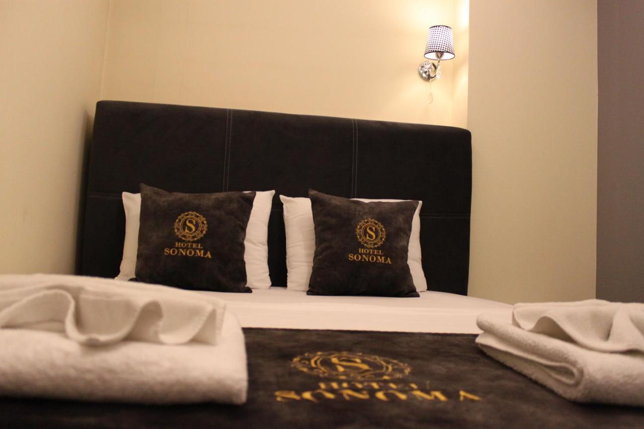 Hotel Sonoma Kosovo Polje Ngoại thất bức ảnh